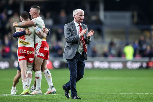 Eamonn McManus, chairman and owner of St Helens applauds the fans after the game during the Betfred Super League play-off Eliminator 1 match Leeds Rhinos vs St Helens at Headingley Stadium, Leeds, United Kingdom, 27th September 2025

(Photo by Alfie Cosgrove/News Images)