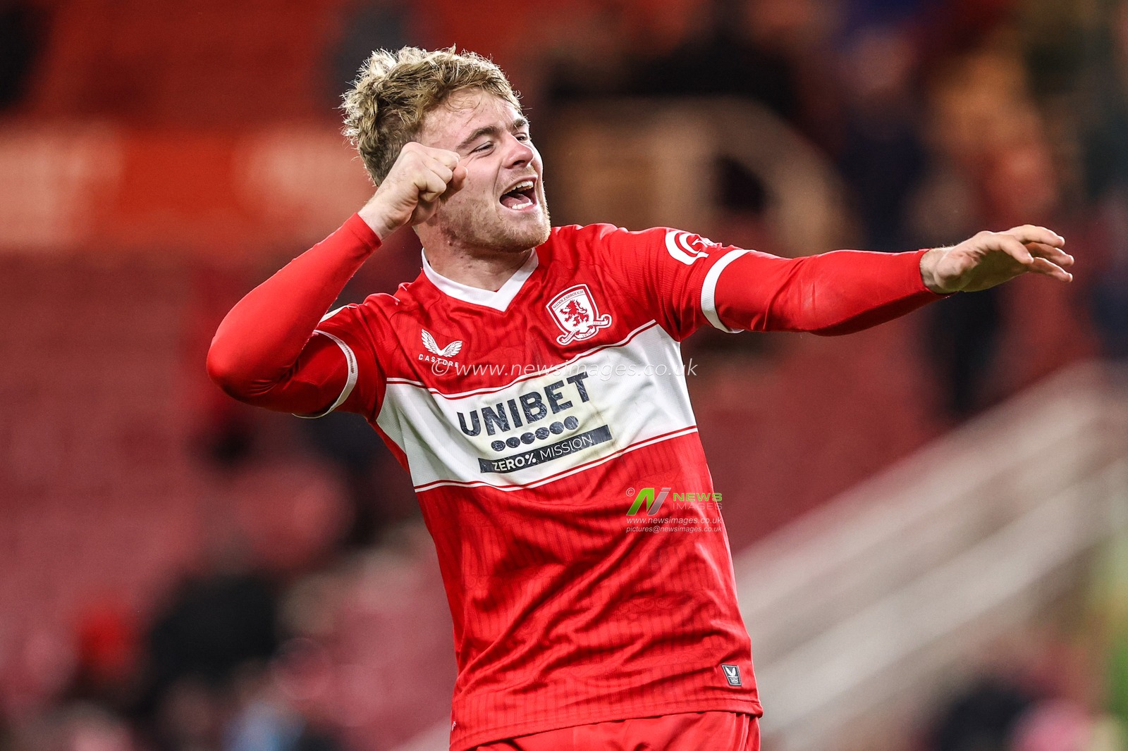 Tommy Conway of Middlesbrough celebrates the win with the fans during the Sky Bet Championship match Middlesbrough vs Queens Park Rangers at Riverside Stadium, Middlesbrough, United Kingdom, 13th December 2025

(Photo by Alfie Cosgrove/News Images)

*** GER AUT SUI OUT ***