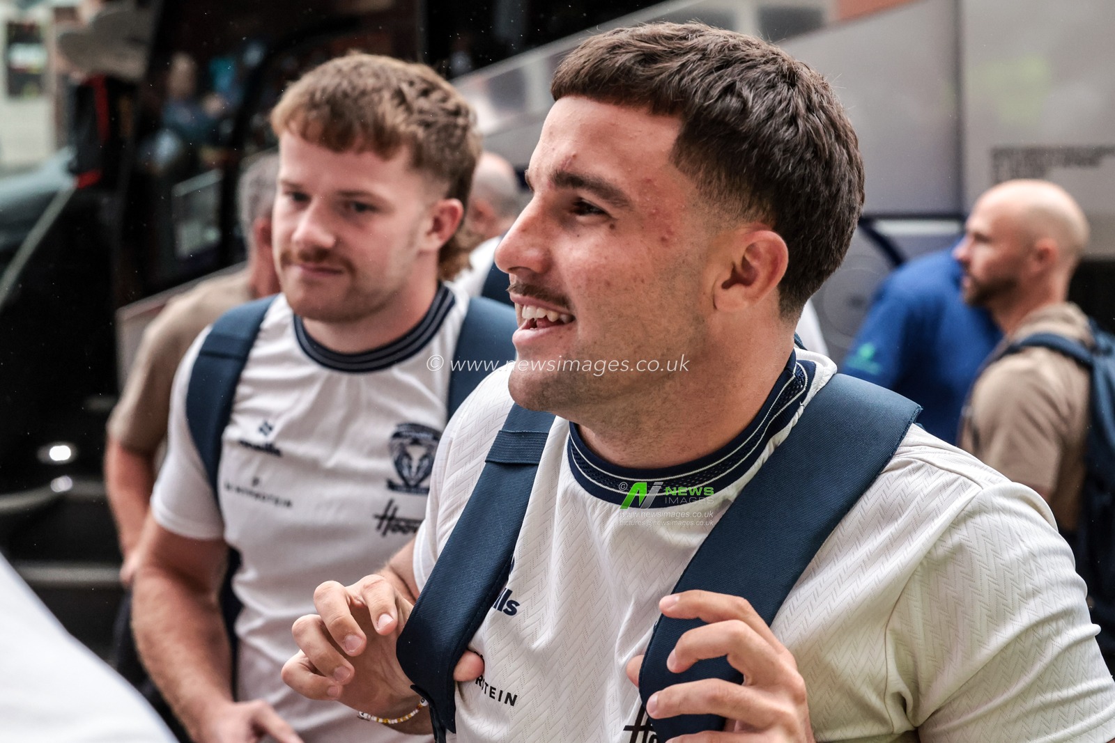 Josh Smith of Warrington Wolves arrives during the Betfred Super League round 20 match Leigh Leopards vs Warrington Wolves at Leigh Sports Village, Leigh, United Kingdom on 25 July 2026

(Photo by Alfie Cosgrove/News Images)