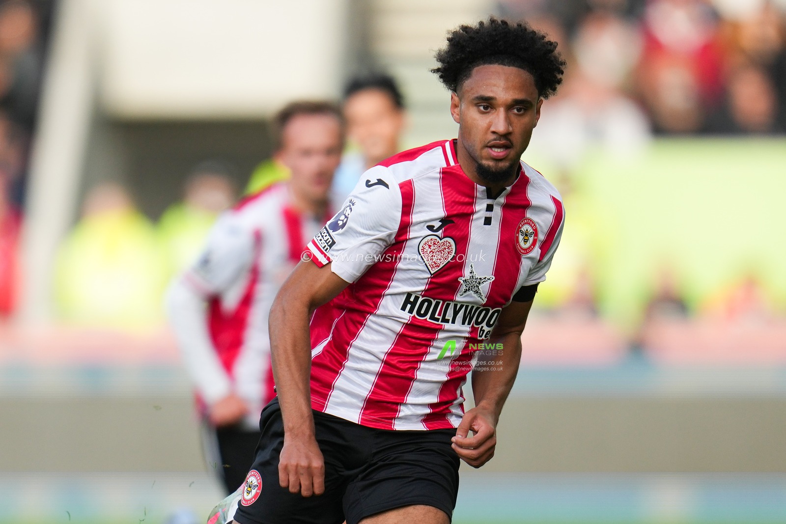 Kevin Schade of Brentford during the Premier League match Brentford vs Manchester City at The Gtech Community Stadium, London, United Kingdom, 5th October 2025

(Photo by Harvey Murphy/News Images)