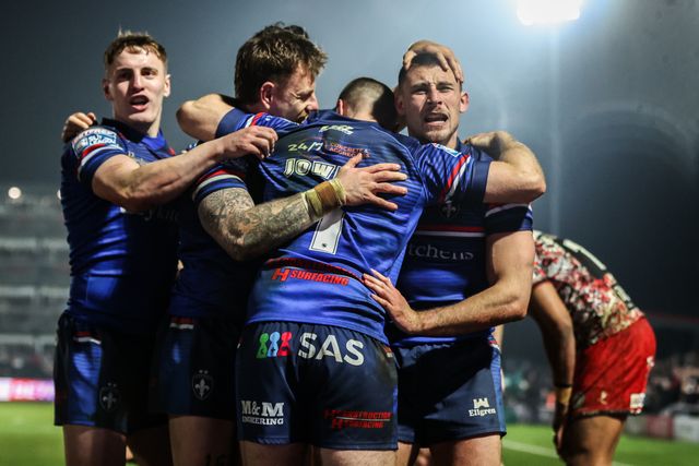 Oliver Pratt of Wakefield Trinity celebrates his try during the Betfred Super League round 5 match Wakefield Trinity vs Leigh Leopards at DIY Kitchens Stadium, Wakefield, United Kingdom on 20 March 2026

(Photo by Alfie Cosgrove/News Images)