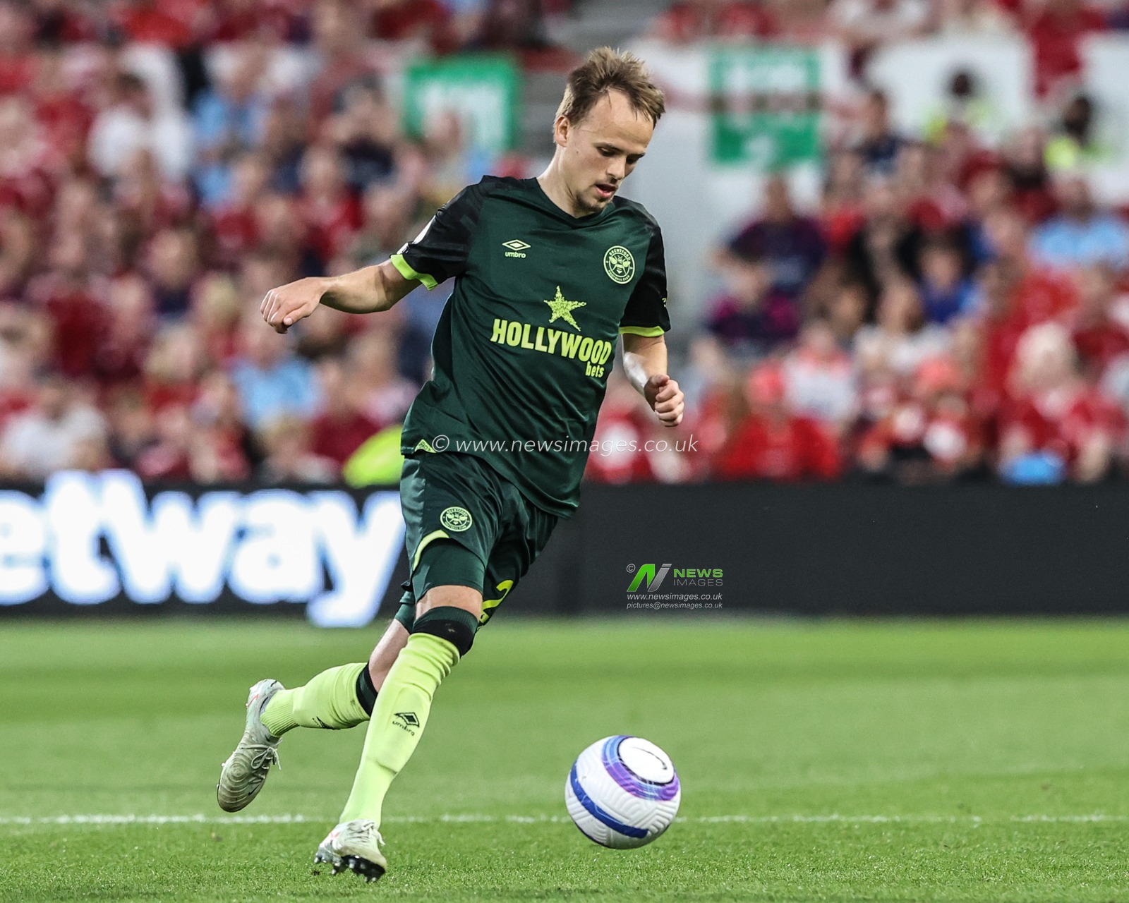 Mikkel Damsgaard of Brentford in action during the Premier League match Nottingham Forest vs Brentford at City Ground, Nottingham, United Kingdom, 30th April 2025

(Photo by Alfie Cosgrove/News Images)