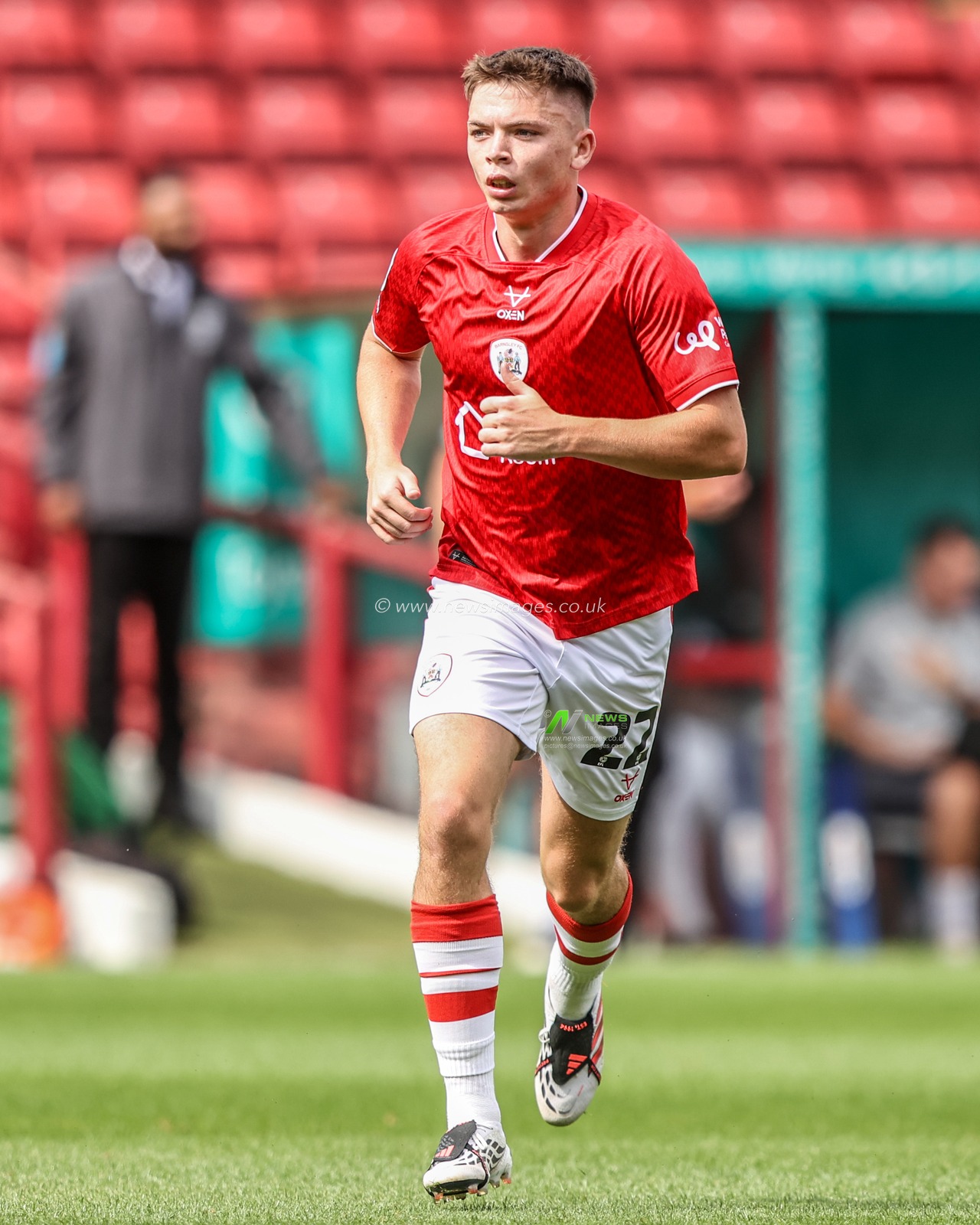 Patrick Kelly of Barnsley during the Sky Bet League One match Barnsley vs Bromley at Oakwell, Barnsley, United Kingdom on 15 August 2026

(Photo by Alfie Cosgrove/News Images)