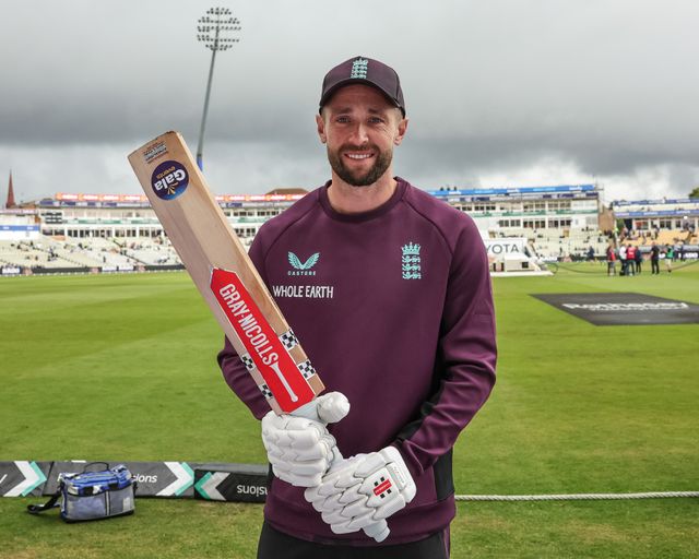 Chris Woakes of England with Gala Events sponsored bat during the 2nd Rothesay Test Match day 5 England v India at Edgbaston, Birmingham, United Kingdom, 6th July 2025

(Photo by Mark Cosgrove/News Images)