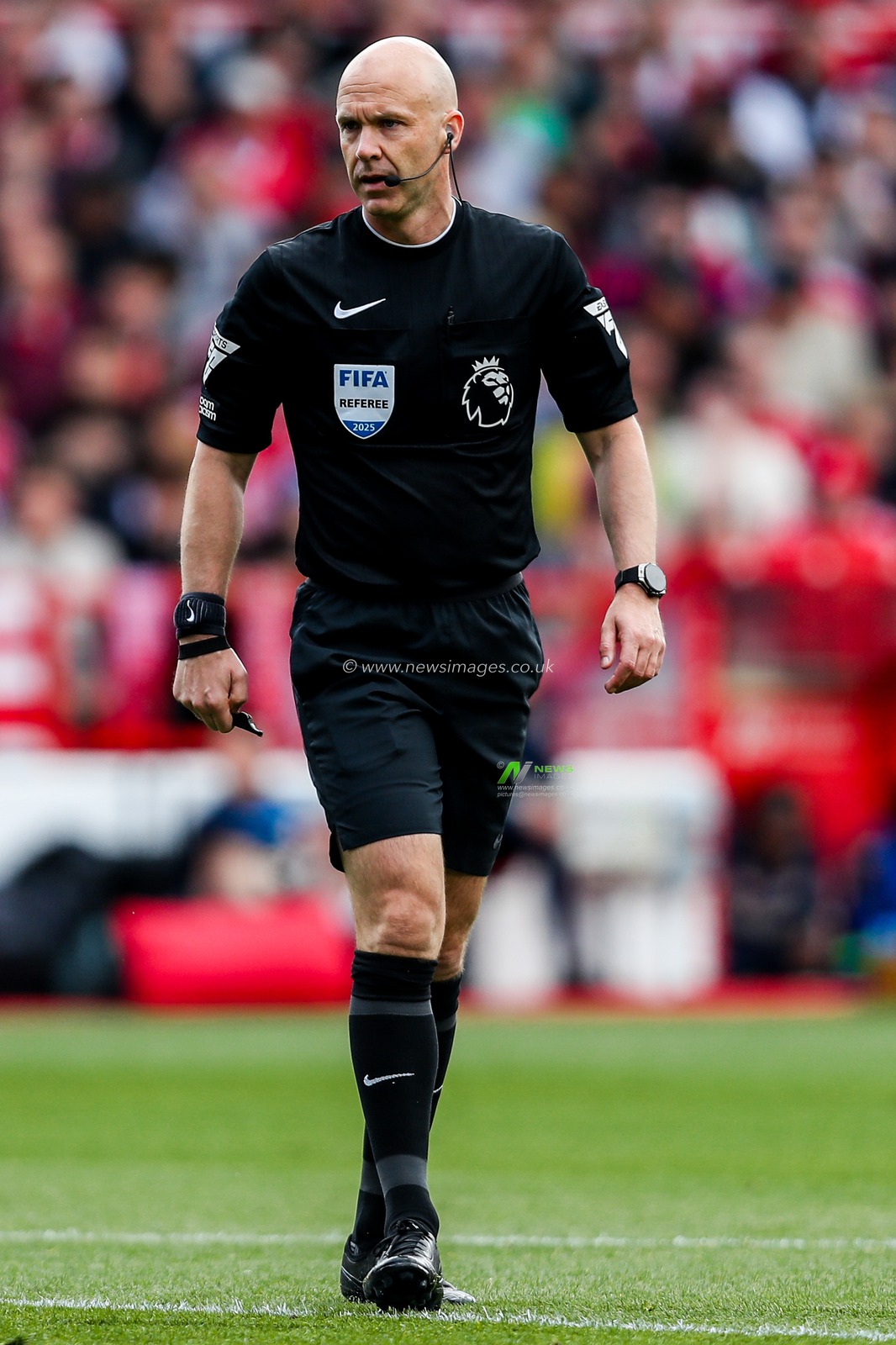 Referee Anthony Taylor looks on during the Premier League match Nottingham Forest vs Chelsea at City Ground, Nottingham, United Kingdom, 25th May 2025

(Photo by Izzy Poles/News Images)
