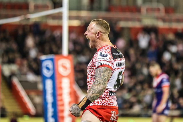 Josh Charley of Leigh Leopards celebrates his try making it 16-0 during the Betfred Super League play-off Eliminator 1 match Leigh Leopards vs Wakefield Trinity at Progress With Unity Stadium, Leigh, United Kingdom, 26th September 2025

(Photo by Alfie Cosgrove/News Images)