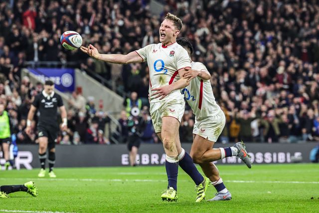 Fraser Dingwall of England celebrates his try during the Quilter Nations Series 2025 match England vs New Zealand at Allianz Stadium, Twickenham, United Kingdom, 15th November 2025

(Photo by Mark Cosgrove/News Images)

*** GER AUT SUI OUT ***
