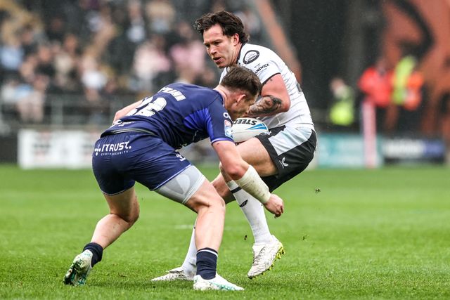 Yusuf Aydin of Hull FC is tackled by Henry O'Kane of Toulouse Olympique during the Betfred Super League round 10 match Hull FC vs Toulouse Olympique at MKM Stadium, Hull, United Kingdom on 03 May 2026

(Photo by Alfie Cosgrove/News Images)