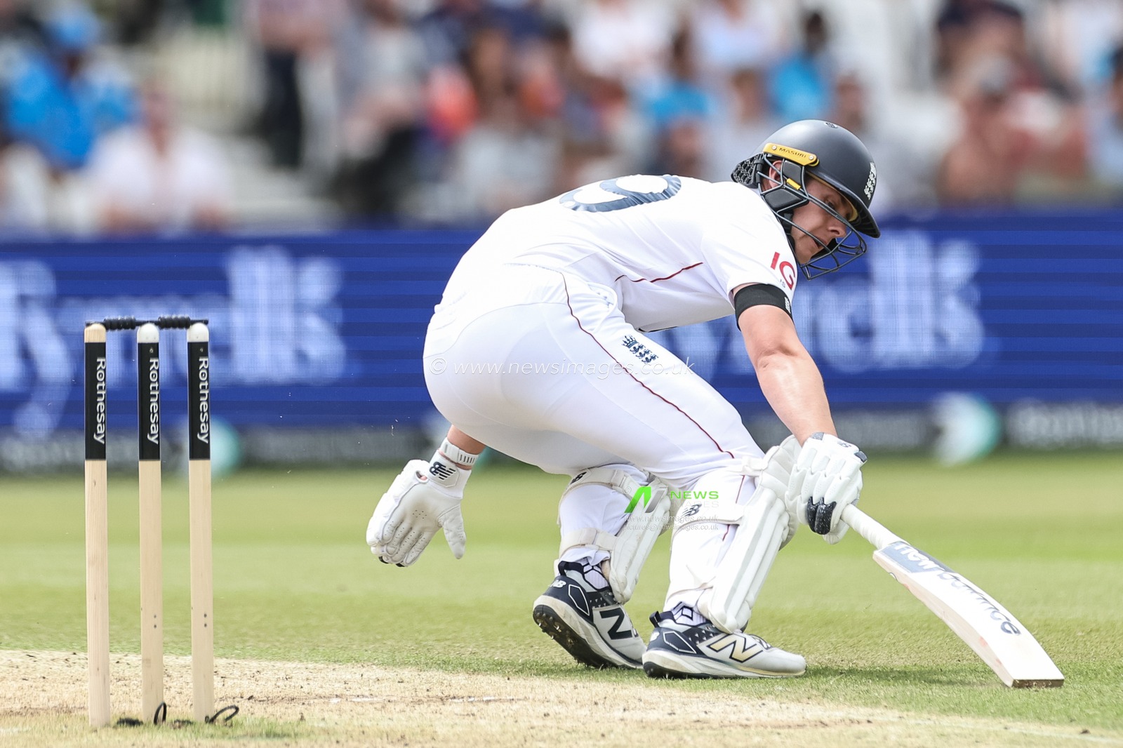 Jamie Smith of England reaches for the crease during the 1st Rothesay Test Match, Day 3 England vs India at Headingley Cricket Ground, Leeds, United Kingdom, 22nd June 2025

(Photo by Mark Cosgrove/News Images)