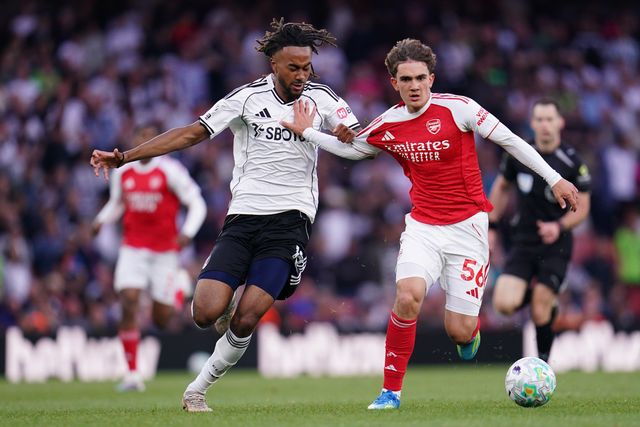 Max Dowman of Arsenal and Jonah Kusi-Asare of Fulham battle for the ball during the Premier League match Arsenal vs Fulham at Emirates, London, United Kingdom on 02 May 2026

(Photo by Harvey Murphy/News Images)