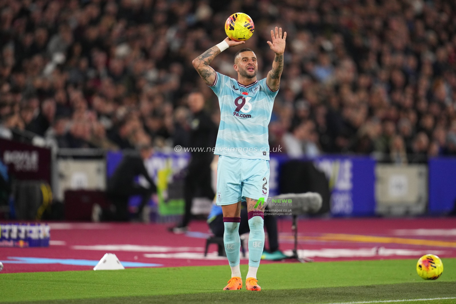 Kyle Walker of Burnley during the Premier League match West Ham United vs Burnley at London Stadium, London, United Kingdom, 8th November 2025

(Photo by Harvey Murphy/News Images)

*** GER AUT SUI OUT ***