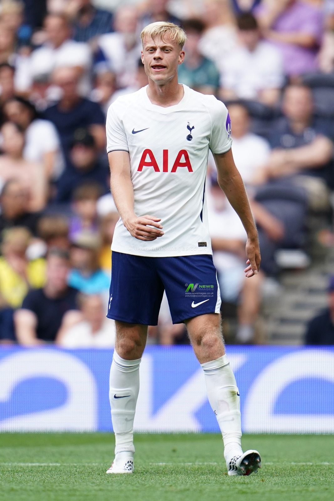 Jan Van Hecke of Tottenham Hotspur during the pre-season friendly match Tottenham Hotspur vs Hoffenheim at Tottenham Hotspur Stadium, London, United Kingdom on 15 August 2026

(Photo by Harvey Murphy/News Images)