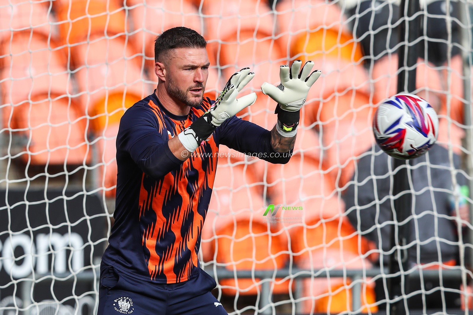 Richard O'Donnell of Blackpool during the pre-game warm up ahead of the Sky Bet League 1 match Blackpool vs Barnsley at Bloomfield Road, Blackpool, United Kingdom, 19th October 2024

(Photo by Gareth Evans/News Images)