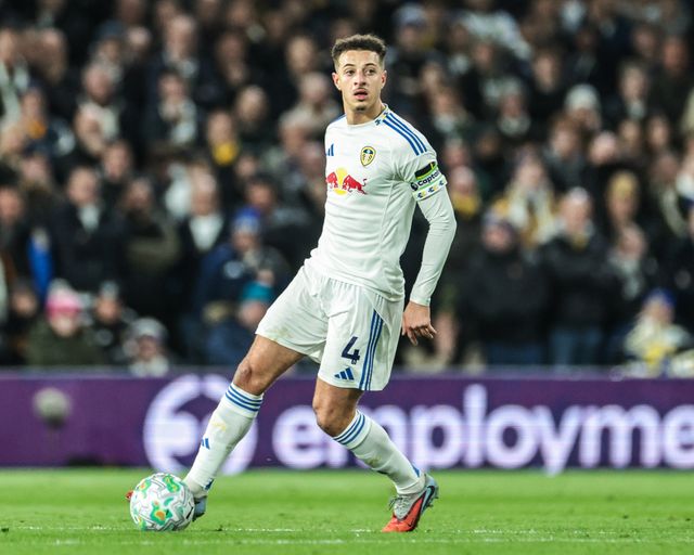 Ethan Ampadu of Leeds United with the ball during the Premier League match Leeds United vs Sunderland at Elland Road, Leeds, United Kingdom on 03 March 2026

(Photo by Mark Cosgrove/News Images)