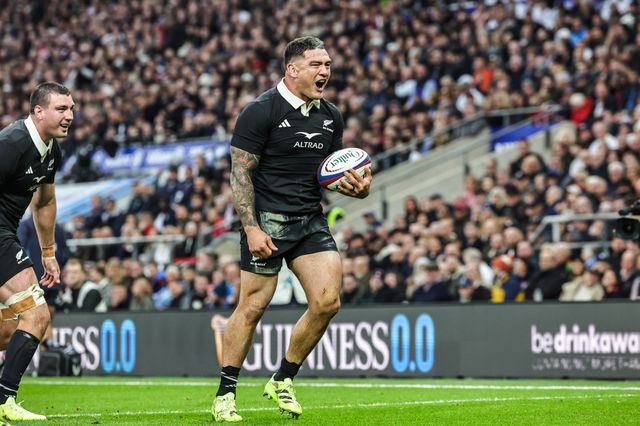Codie Taylor of New Zealand celebrates his try during the Quilter Nations Series 2025 match England vs New Zealand at Allianz Stadium, Twickenham, United Kingdom, 15th November 2025

(Photo by Mark Cosgrove/News Images)

*** GER AUT SUI OUT ***