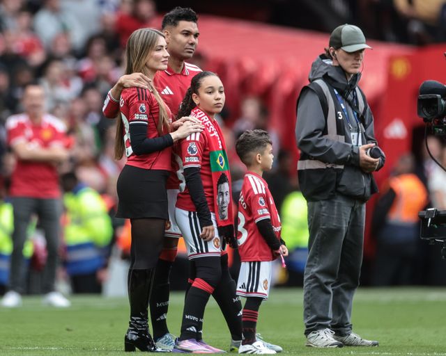 Casemiro of Manchester United, Anna Mariana Casemiro and their children at full time during the Premier League match Manchester United vs Nottingham Forest at Old Trafford, Manchester, United Kingdom on 17 May 2026

(Photo by Mark Cosgrove/News Images)