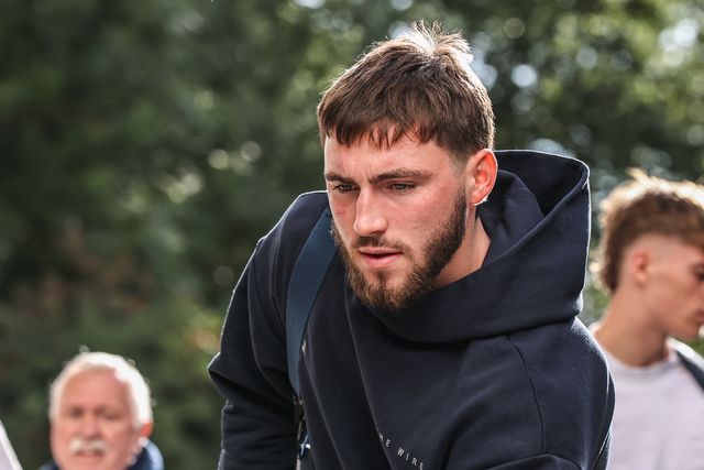 Connor Wrench of Warrington Wolves arrives during the Betfred Super League Round 26 match Hull FC vs Warrington Wolves at MKM Stadium, Hull, United Kingdom, 13th September 2025

(Photo by Alfie Cosgrove/News Images)