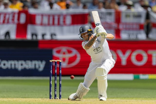 Brydon Carse of England in action during the NRMA Insurance Ashes First Test Day 2 Australia vs England at Optus Stadium, Perth, Australia, 22nd November 2025

(Photo by Santanu Banik/News Images)

*** GER AUT SUI OUT ***