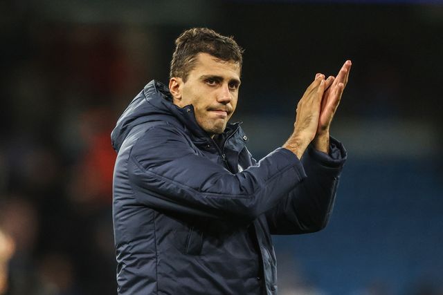 Rodri of Manchester City applauds the fans after the game during the UEFA Champions League 2025/26 Phase MD1 Manchester City vs Napoli League at The City of Manchester Stadium, Manchester, United Kingdom, 18th September 2025

(Photo by Alfie Cosgrove/News Images)
