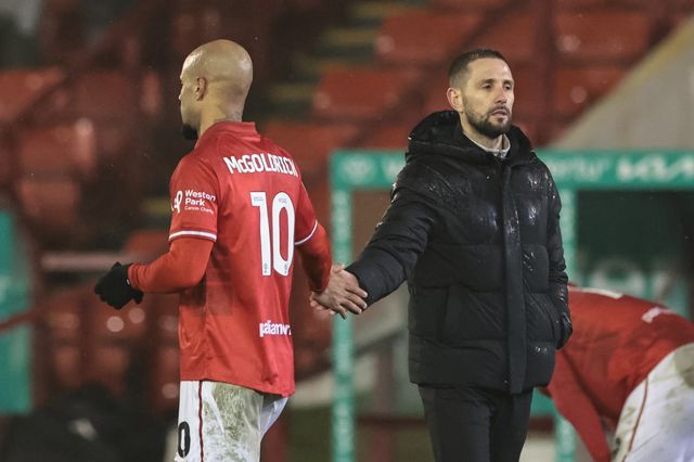 Conor Hourihane manager of Barnsley shakes hands with David McGoldrick of Barnsley during the Sky Bet League 1 match Barnsley vs Northampton Town at Oakwell, Barnsley, United Kingdom, 3rd February 2026

(Photo by Mark Cosgrove/News Images)