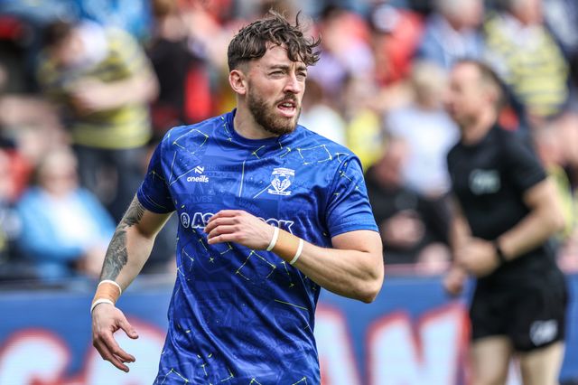Matty Ashton of Warrington Wolves in the pre-game warm up during the Betfred Challenge Cup Semi-Finals match Warrington Wolves vs Hull KR at Eco-Power Stadium, Doncaster, United Kingdom on 10 May 2026

(Photo by Alfie Cosgrove/News Images)