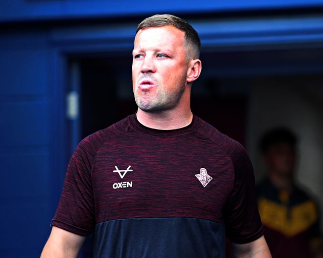 Luke Robinson, Head Coach of Huddersfield Giants before the Betfred Super League round 19 match Huddersfield Giants vs Wakefield Trinity at the Accu Stadium, Huddersfield, United Kingdom, 18th July 2025(Photo by Sam Eaden/News Images)