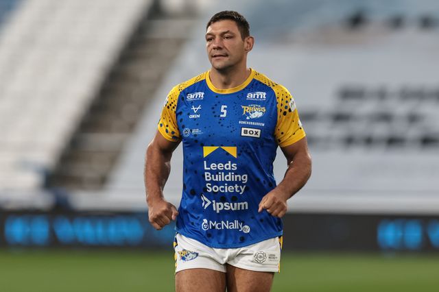 Ryan Hall of Leeds Rhinos in the pre-game warm up during the Betfred Super League Round 25 match Huddersfield Giants vs Leeds Rhinos at Accu Stadium, Huddersfield, United Kingdom, 4th September 2025

(Photo by Mark Cosgrove/News Images)