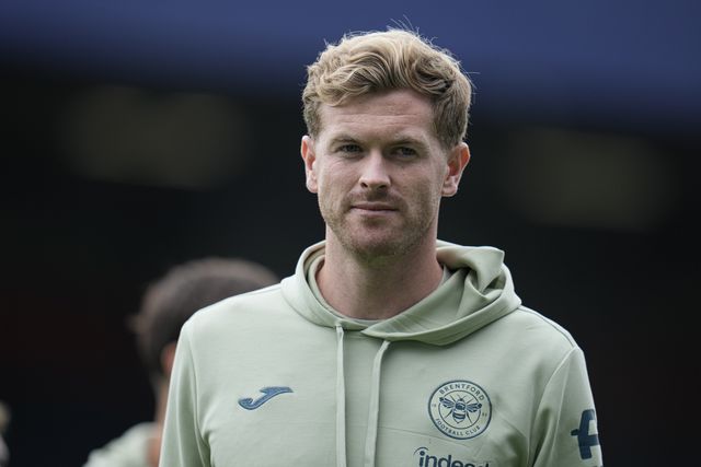 Nathan Collins of Brentford ahead of the Pre-season friendly match Queens Park Rangers vs Brentford at Kiyan Prince Foundation Stadium, London, United Kingdom, 2nd August 2025

(Photo by Harvey Murphy/News Images)