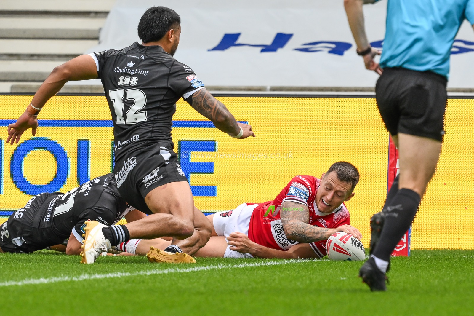 Deon Cross of Salford Red Devils goes over for a try during the Betfred Super League Round 16 match Salford Red Devils vs Hull FC at Salford Community Stadium, Eccles, United Kingdom, 7th July 2024

(Photo by Craig Thomas/News Images)