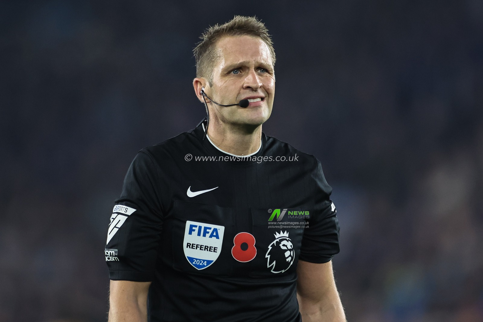 Referee Craig Pawson during the Premier League match Leicester City vs Nottingham Forest at King Power Stadium, Leicester, United Kingdom, 25th October 2024

(Photo by Mark Cosgrove/News Images)
