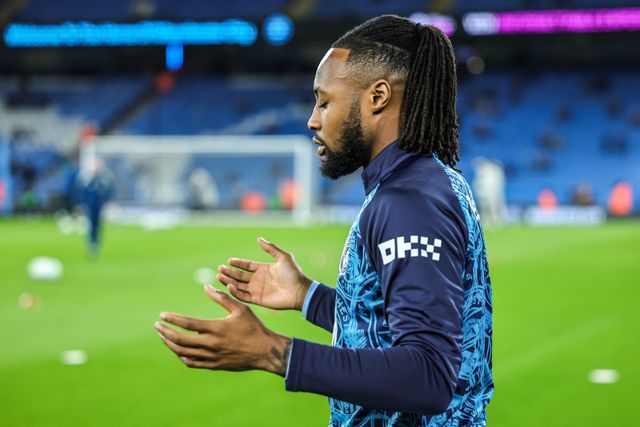 Antonie Semenyo of Manchester City in the pregame warmup session during the Premier League match Manchester City vs Nottingham Forest at Etihad Stadium, Manchester, United Kingdom on 04 March 2026

(Photo by Mark Cosgrove/News Images)