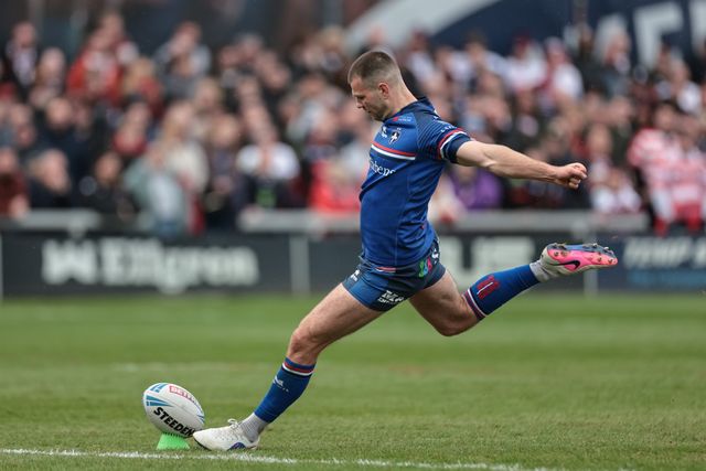 Max Jowitt of Wakefield Trinity converts for a goal and notches up his thousandth point for Trinity during the Betfred Challenge Cup Quarter Final match Wakefield Trinity vs Wigan Warriors at DIY Kitchens Stadium, Wakefield, United Kingdom on 12 April 2026

(Photo by Mark Cosgrove/News Images)