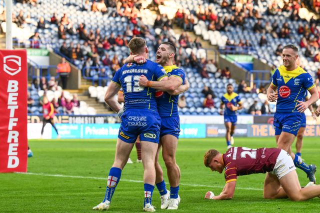 Matty Nicholson of Warrington Wolves celebrates his tryduring the Betfred Super League Round 26 match Huddersfield Giants vs Warrington Wolves at John Smith's Stadium, Huddersfield, United Kingdom, 14th September 2024

(Photo by Craig Thomas/News Images)