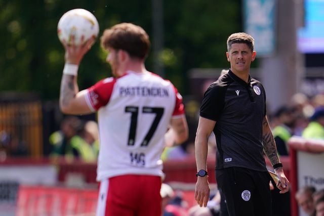 Alex Revell manager of Stevenage looks on as Jasper Pattenden of Stevenage prepares to take throw in during the Sky Bet League One Playoffs Semi-Final match Stevenage vs Stockport County at Lamex Stadium, Stevenage, United Kingdom on 09 May 2026

(Photo by Harvey Murphy/News Images)
