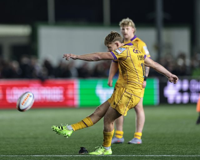 Fin Smith of Northampton Saints scores a penalty  during the Gallagher Premiership match Newcastle Red Bulls vs Northampton Saints at Kingston Park, Newcastle, United Kingdom, 17th October 2025

(Photo by Mark Cosgrove/News Images)