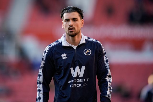Tristan Crama of Millwall in the pregame warmup session  during the Sky Bet Championship match Stoke City vs Millwall at Bet365 Stadium, Stoke On Trent, United Kingdom on 21 April 2026

(Photo by Maynard Manyowa/News Images)