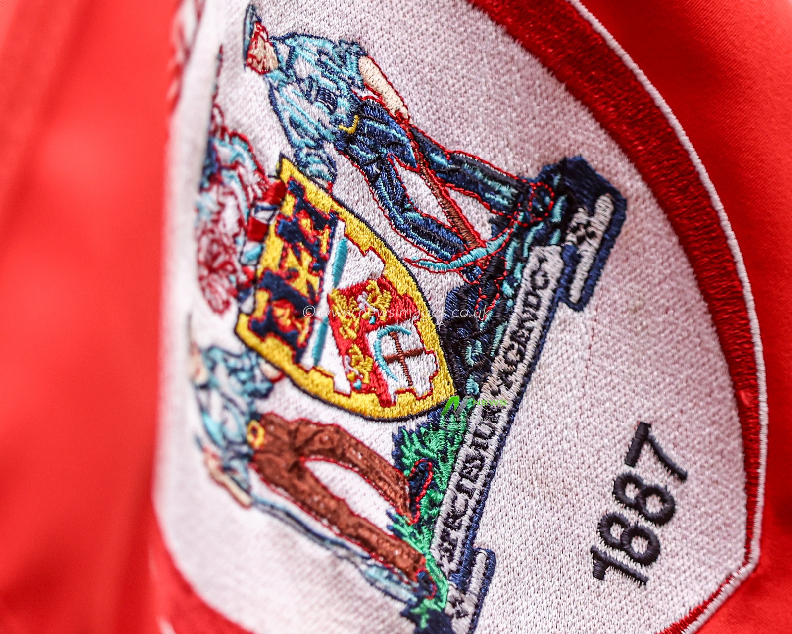 The Barnsley corner flag during the Sky Bet League One match Barnsley vs Bromley at Oakwell, Barnsley, United Kingdom on 15 August 2026

(Photo by Alfie Cosgrove/News Images)