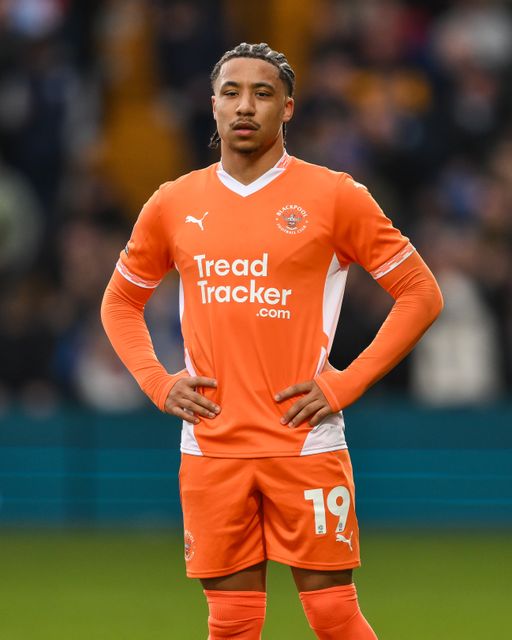 Sammy Slivera of Blackpool during the Sky Bet League 1 match Stockport County vs Blackpool at Edgeley Park Stadium, Stockport, United Kingdom, 1st March 2025

(Photo by Craig Thomas/News Images)