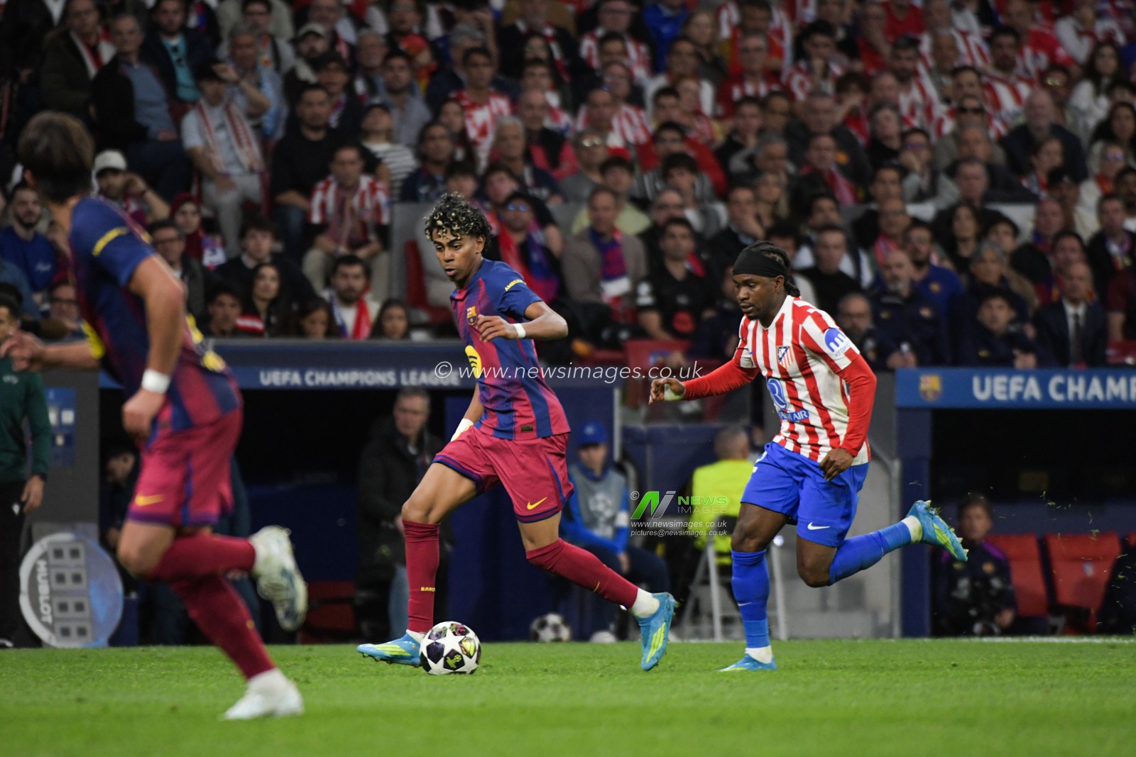 Lamine Yamal of FC Barcelona during the UEFA Champions League Quarter Finals match Atletico Madrid vs Barcelona at Riyadh Air Metropolitano, Madrid, Spain on 14 April 2026

(Photo by Samuel Carreno/News Images)