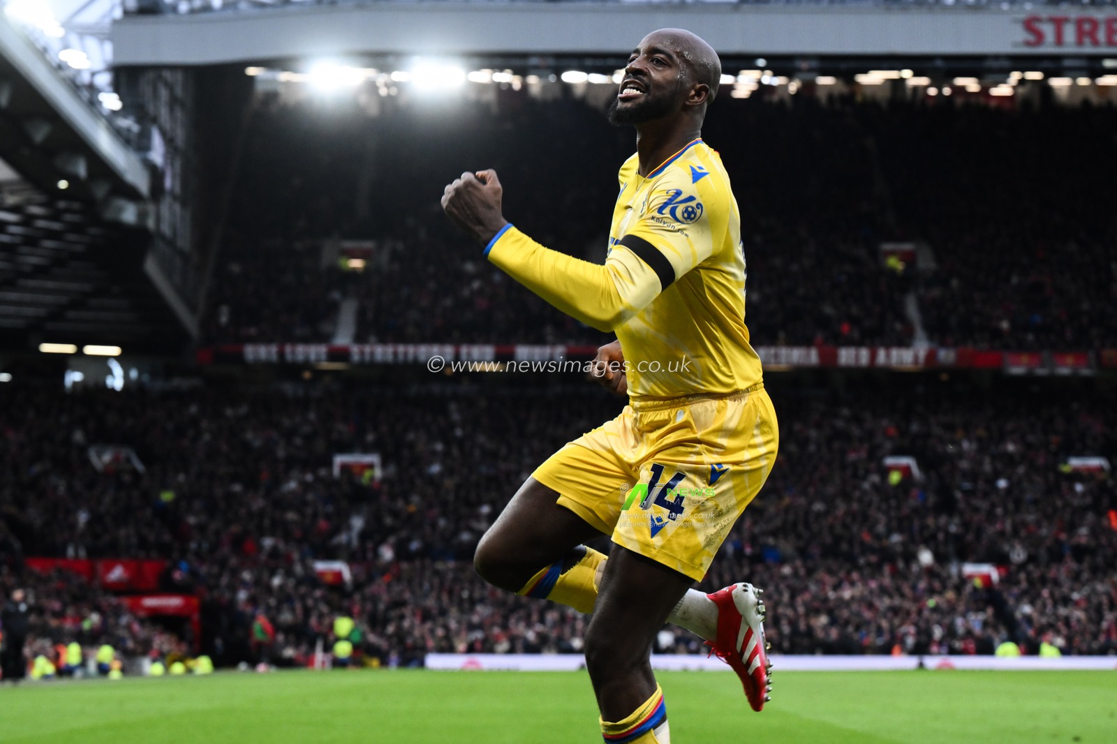 Jean-Philippe Mateta of Crystal Palace celebrates his goal to make it 0-1 during the Premier League match Manchester United vs Crystal Palace at Old Trafford, Manchester, United Kingdom, 2nd February 2025

(Photo by Craig Thomas/News Images)