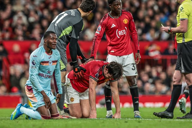 Harry Maguire of Manchester United takes a knock during the Premier League match Manchester United vs Brentford at Old Trafford, Manchester, United Kingdom on 27 April 2026

(Photo by Mark Cosgrove/News Images)