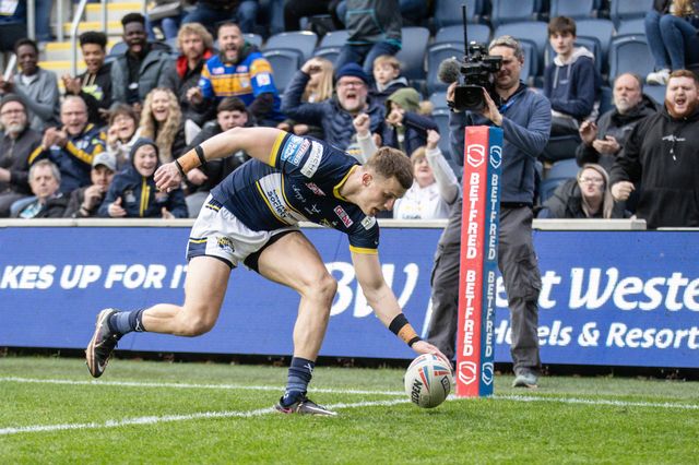 Betfred Super League Round 8 Leeds Rhinos v Huddersfield Giants