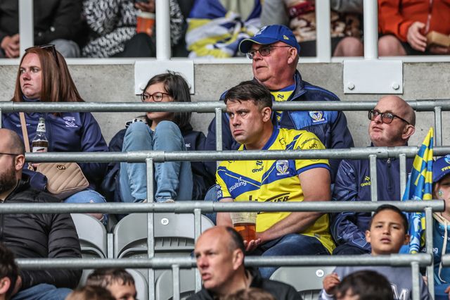 Warrington fans during the Betfred Magic Weekend 2025 match Wigan Warriors vs Warrington Wolves at St. James's Park, Newcastle, United Kingdom, 4th May 2025

(Photo by Mark Cosgrove/News Images)