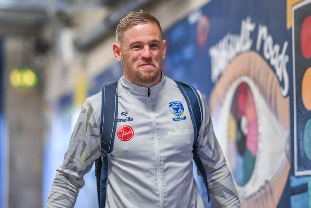 Matt Dufty of Warrington Wolves arrives ahead of the Betfred Super League play-off Eliminator 2 Warrington Wolves v St Helens at Halliwell Jones Stadium, Warrington, United Kingdom, 28th September 2024

(Photo by Craig Thomas/News Images)