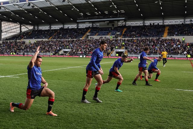 Warrington players in the pre-game warm up during the Betfred Super League round 6 match Leeds Rhinos vs Warrington Wolves at AMT Headingley Stadium, Leeds, United Kingdom on 29 March 2026

(Photo by Mark Cosgrove/News Images)