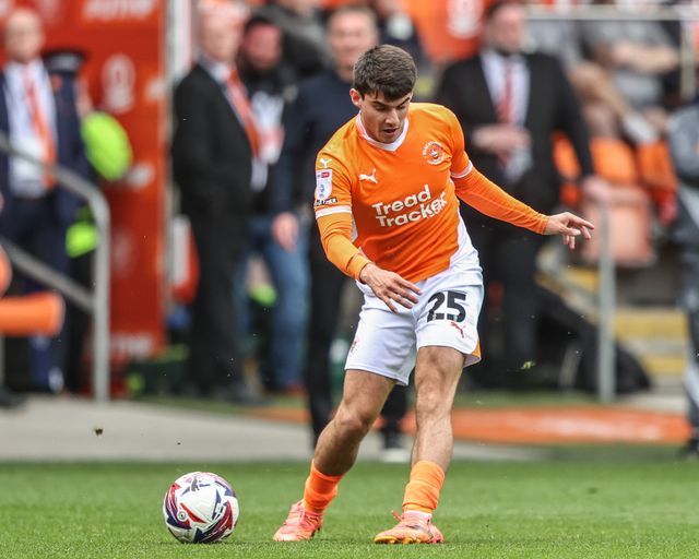 Rob Apter of Blackpool passes the ball during the Sky Bet League 1 match Blackpool vs Wrexham at Bloomfield Road, Blackpool, United Kingdom, 21st April 2025

(Photo by Alfie Cosgrove/News Images)
