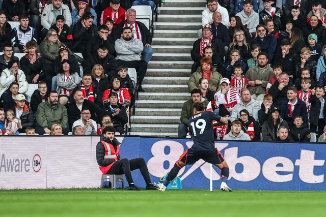 Igor Jesus of Nottingham Forest celebrates his goal to make it 0-1 during the Premier League match Sunderland vs Nottingham Forest at Stadium Of Light, Sunderland, United Kingdom on 24 April 2026

(Photo by Alfie Cosgrove/News Images)