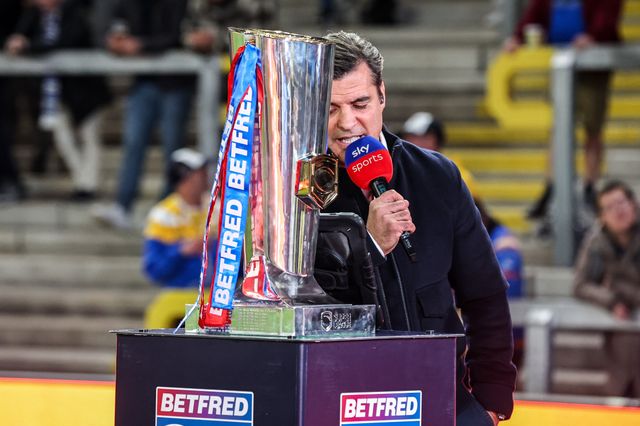 Brian Carney speaks on Sky Sports ahead of the game during the Betfred Super League play-off Eliminator 1 match Leeds Rhinos vs St Helens at Headingley Stadium, Leeds, United Kingdom, 27th September 2025

(Photo by Alfie Cosgrove/News Images)