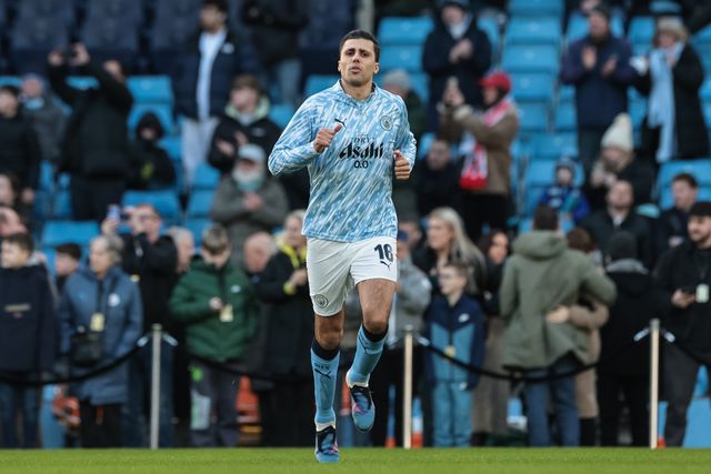 Rodrigo of Manchester City in the pregame warmup session during the Emirates FA Cup Third Round match Manchester City vs Exeter City at Etihad Stadium, Manchester, United Kingdom, 10th January 2026

(Photo by Mark Cosgrove/News Images)