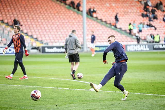 Sonny Carey of Blackpool in the pregame warmup session during the Sky Bet League 1 match Blackpool vs Reading at Bloomfield Road, Blackpool, United Kingdom, 1st April 2025

(Photo by Mark Cosgrove/News Images)